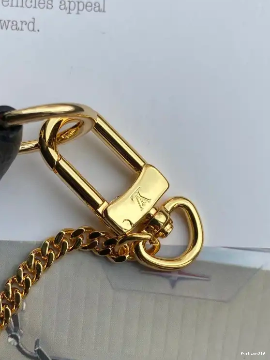 VUITTON POCHETTE ACCESSOIRES LOUIS MINI 0329